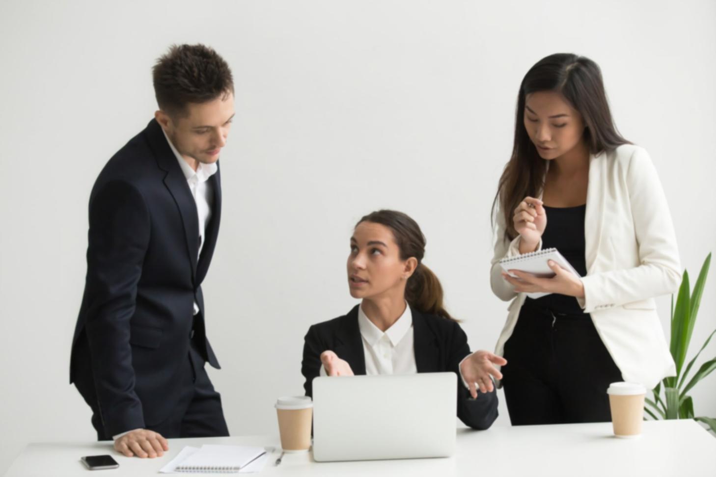 Kreative Arbeitsumgebung für Drehbuchentwicklung